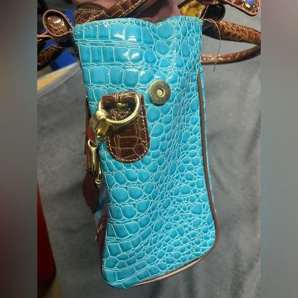 🔥 Croc-Embossed Samantha Brown Aqua Dowel Bag - Picture 6 of 10